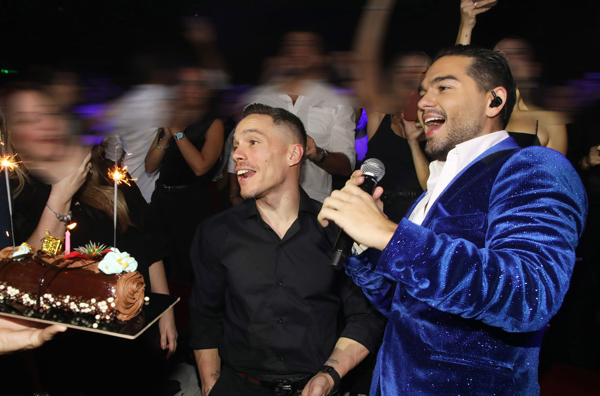 Λευτέρης Πετρούνιας: Γιόρτασε τα γενέθλιά του στον Χρήστο Μάστορα – Η έκπληξη της γυναίκας του την επόμενη μέρα