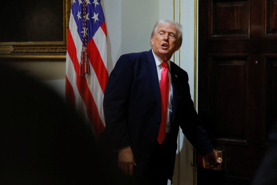 Ο  Ντόναλντ Τραμπ ανακοίνωσε πλήγματα στην Βενεζουέλα – «Θα ξεκινήσουν σύντομα»