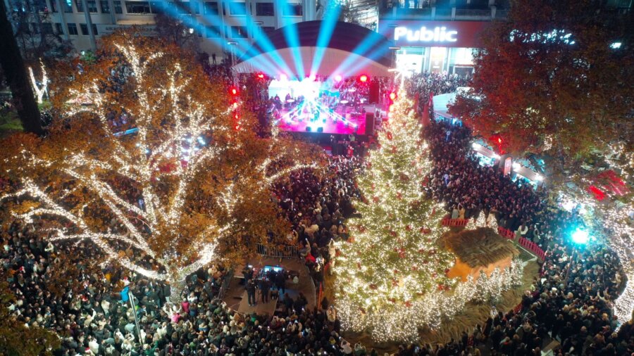 anamma-dentrou-peggi-zina