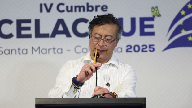 «Χωρίς πυραύλους, έχω καταστρέψει 18.400 εργαστήρια» κοκαΐνης απαντά ο Πέτρο στον Τραμπ