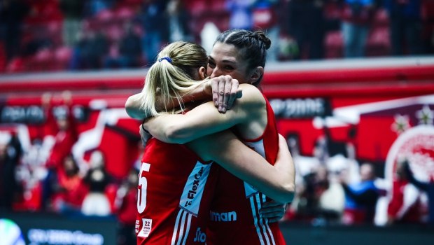 Ολυμπιακός – Εξατσίμπασι 3-2: Μεγάλη ανατροπή και ιστορική νίκη για τις ερυθρόλευκες!