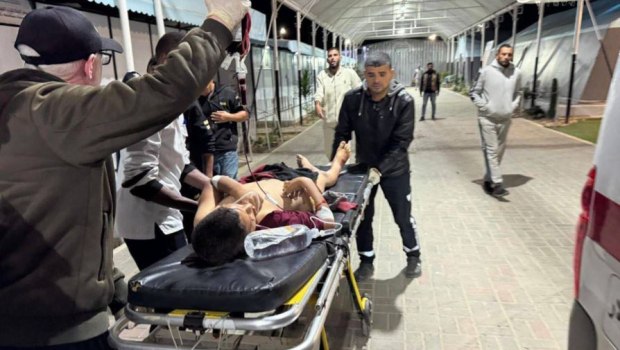 Γάζα: Ισραηλινή επίθεση σε εκτοπισμένους στη Χαν Γιουνίς με τουλάχιστον πέντε νεκρούς τα δύο παιδιά