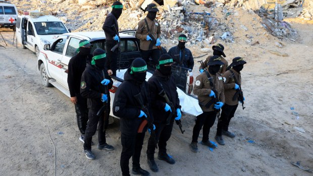 Ισραήλ: Αναγνωρίστηκαν τα λείψανα του προτελευταίου ομήρου που παρέμενε στη Γάζα - Νέες επιθέσεις των IDF