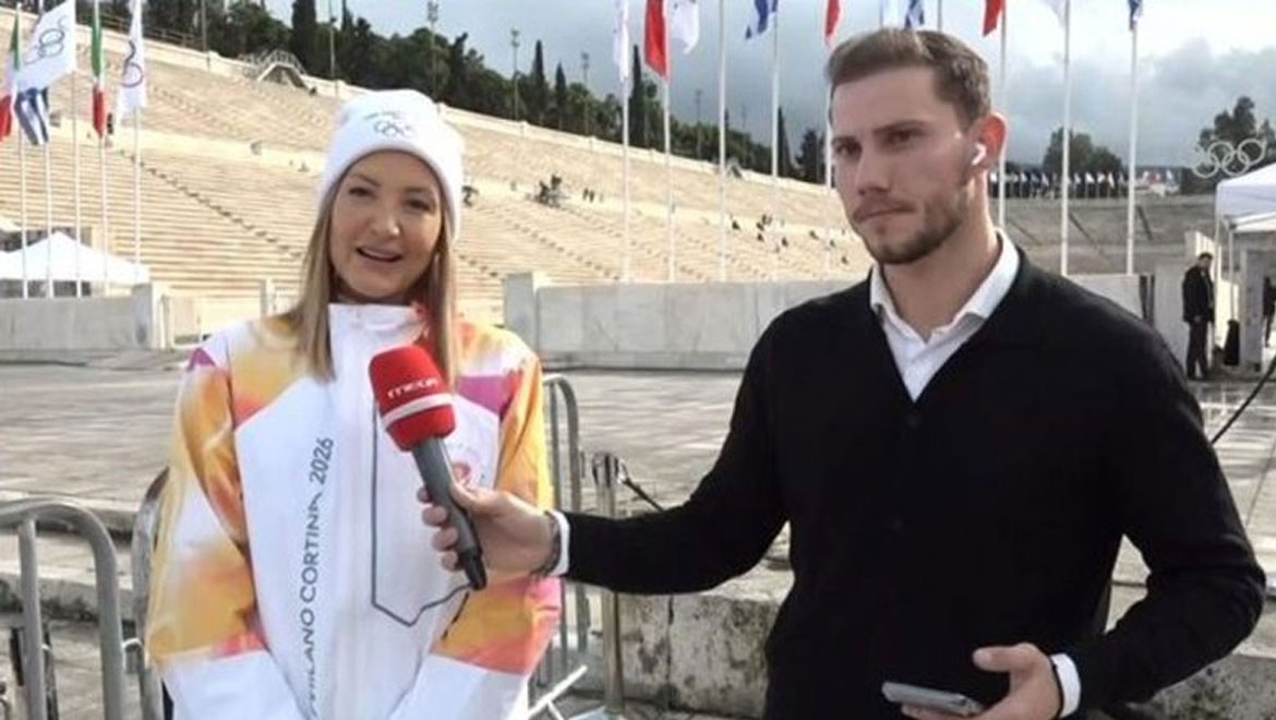Η Ράνια Τζίμα όπως δεν την έχετε ξαναδεί: Λαμπαδηδρόμος στην τελετή παράδοσης της Ολυμπιακής Φλόγας