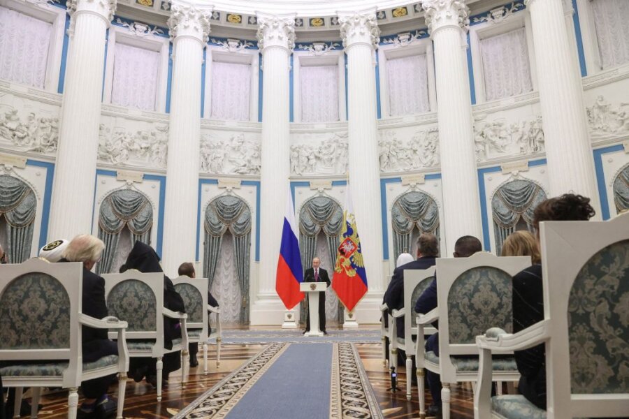 Συνομιλίες στο Κρεμλίνο