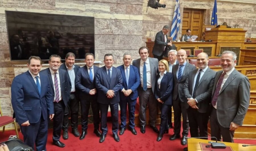 mpoukoros-pierrakakis-meliepitropisoikonomikon-copy-1280x756