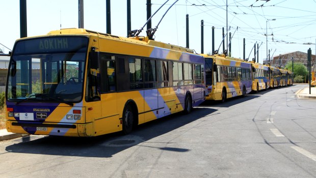 Τρόλεϊ: Ξεκίνησε από τον Πειραιά το ξήλωμα του δικτύου