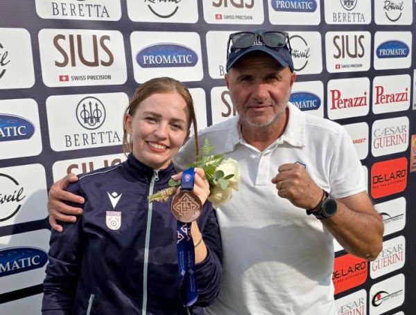 H Eμμανουέλα Κατζουράκη χάλκινη στο Παγκόσμιο Κύπελλο σκοποβολής