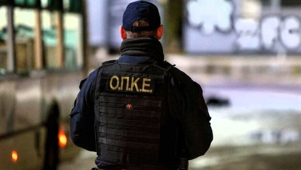 Ίλιον: Συνελήφθη αστυνομικός μετά την καταγγελία για βία σε 13χρονο μαθητή που αποκάλυψε το in