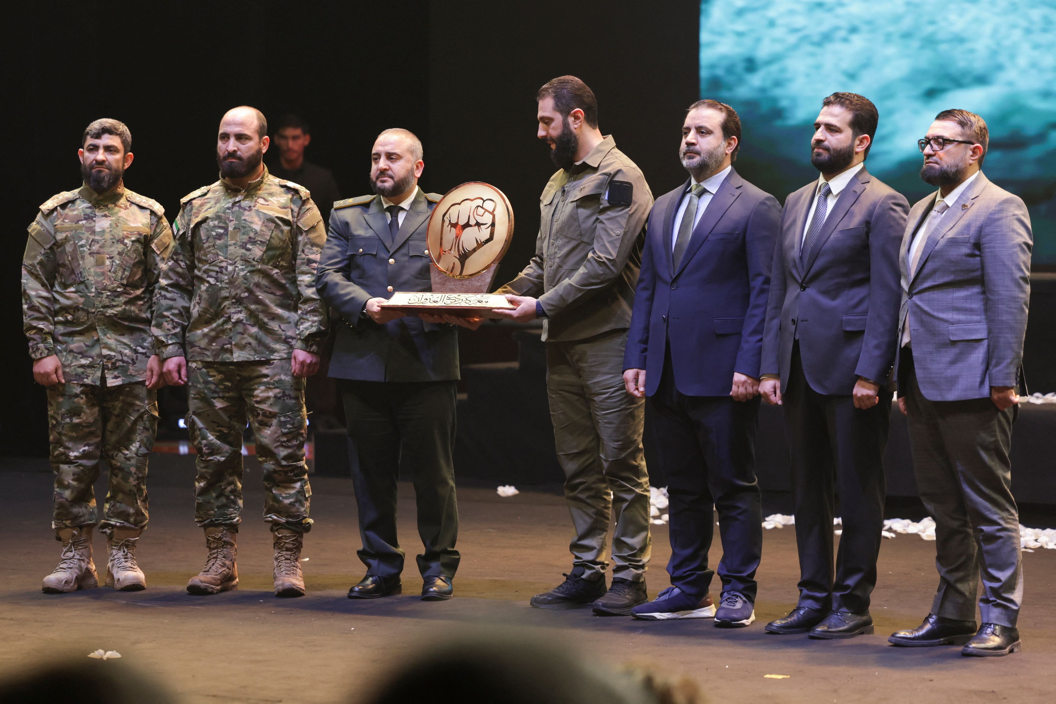 Συρία: Έναν χρόνο μετά την ανατροπή Άσαντ, ο Αλ-Σάρα υπόσχεται «συνύπαρξη και δικαιοσύνη»