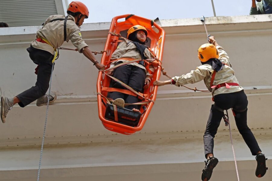 Ινδονησία: Στους 20 οι νεκροί από πυρκαγιά σε επταώροφο κτίριο