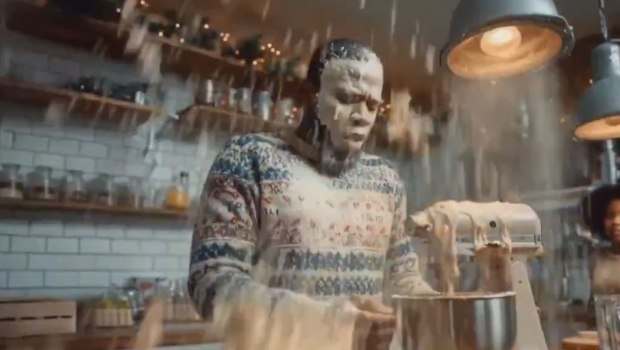 McDonald's: Αφαιρούν χριστουγεννιάτικη διαφήμιση μετά από αντιδράσεις