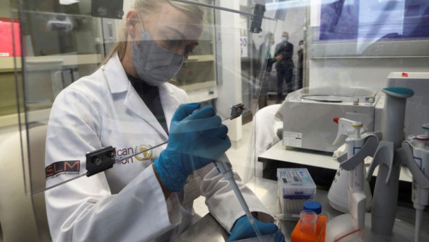 Δεκαοκτώ παιδιά σε 11 οικογένειες έχουν γεννηθεί στην Ελλάδα με το σπέρμα του Δανού δότη