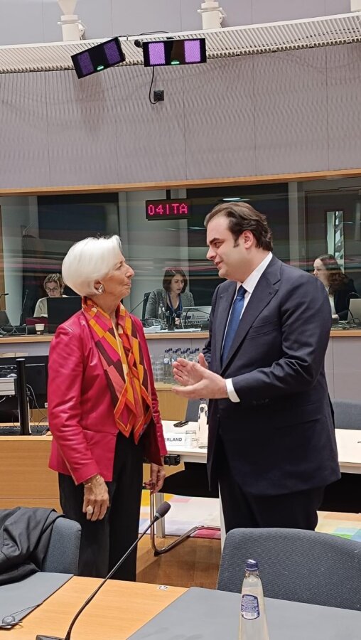 Πιερρακάκης: Τα χαμόγελα πριν της συνεδρίαση του Eurogroup δείχνουν επικράτηση για την προεδρία; - Οικονομικός Ταχυδρόμος