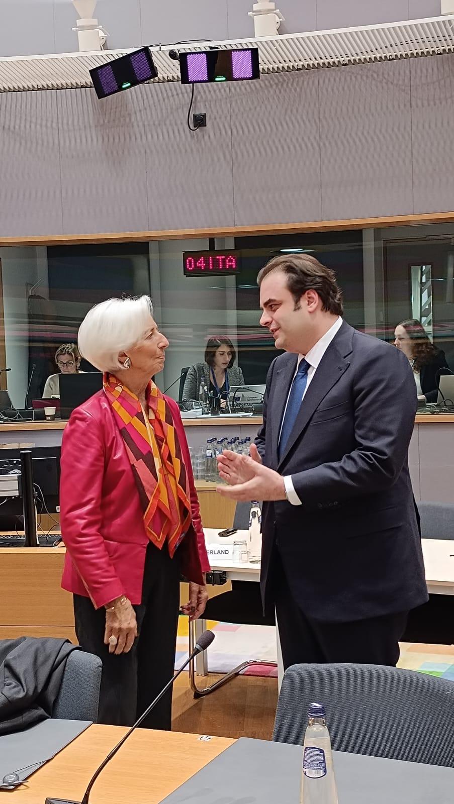 Πιερρακάκης: Τα χαμόγελα πριν της συνεδρίαση του Eurogroup δείχνουν επικράτηση για την προεδρία; - Οικονομικός Ταχυδρόμος