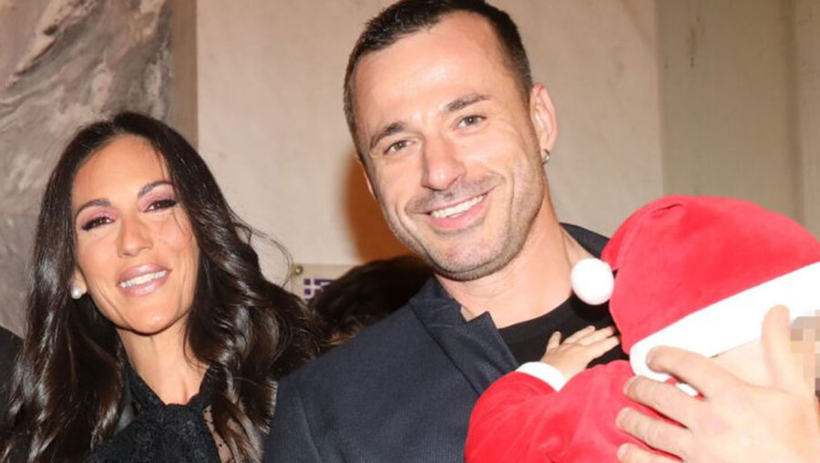 Ανθή Βούλγαρη: Θα κινηθεί νομικά για τις επεξεργασμένες φωτογραφίες που κυκλοφόρησαν με το μωρό της