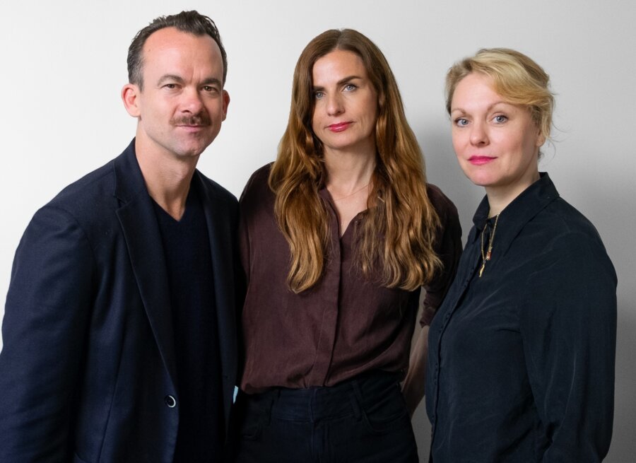 thumbnail-komplizen-janine-jonas-maren-edit-c-arsenii-markov