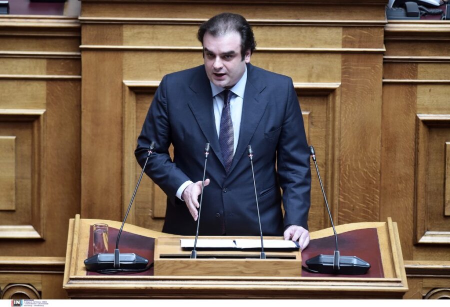 Κυριάκος Πιερρακάκης βήμα