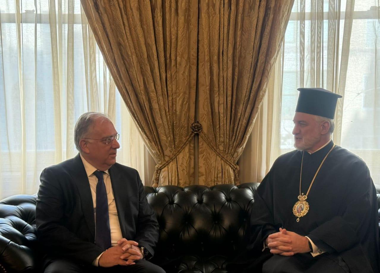 Θεοδωρικάκος: Συνάντηση με τον Αρχιεπίσκοπο Αμερικής Ελπιδοφόρο - Τι συζήτησαν - Οικονομικός Ταχυδρόμος