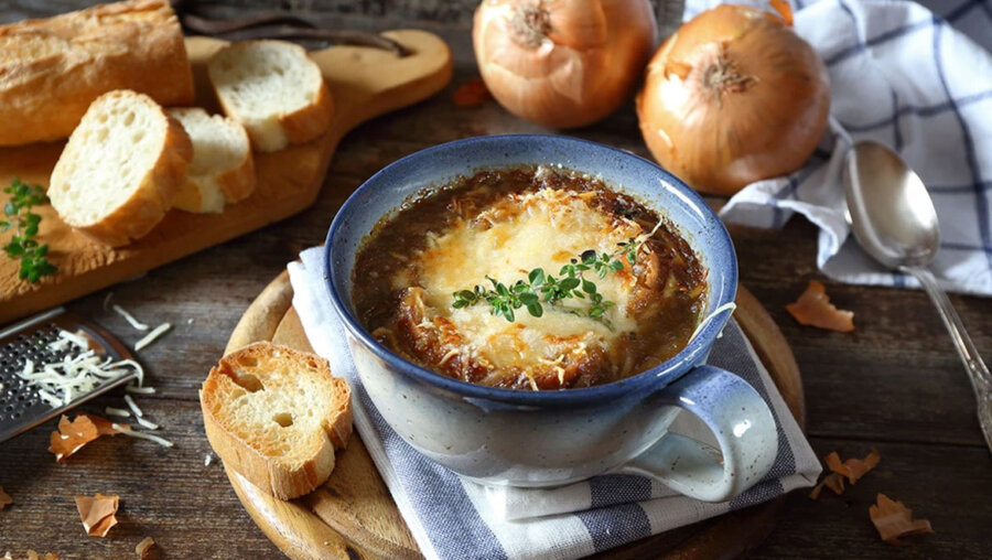 Γαλλική κρεμμυδόσουπα - Κλασική συνταγή με αξέχαστη γεύση