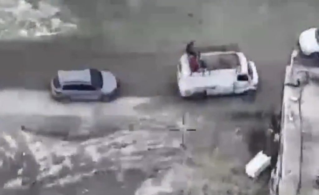 Στρατιωτικό όχημα δρόμου