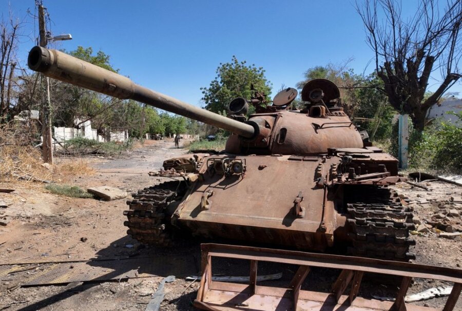 Κατεστραμμένο τανκ στο Σουδάν