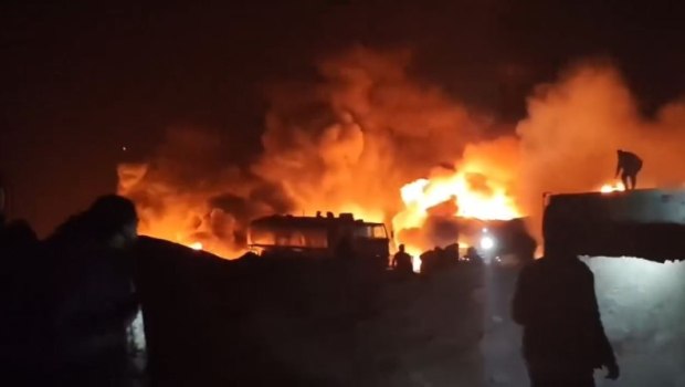 Συρία: Έκρηξη σε διυλιστήρια πετρελαίου - Επιχειρήσεις των Κούρδων κατά του Ισλαμικού Κράτους [βίντεο]