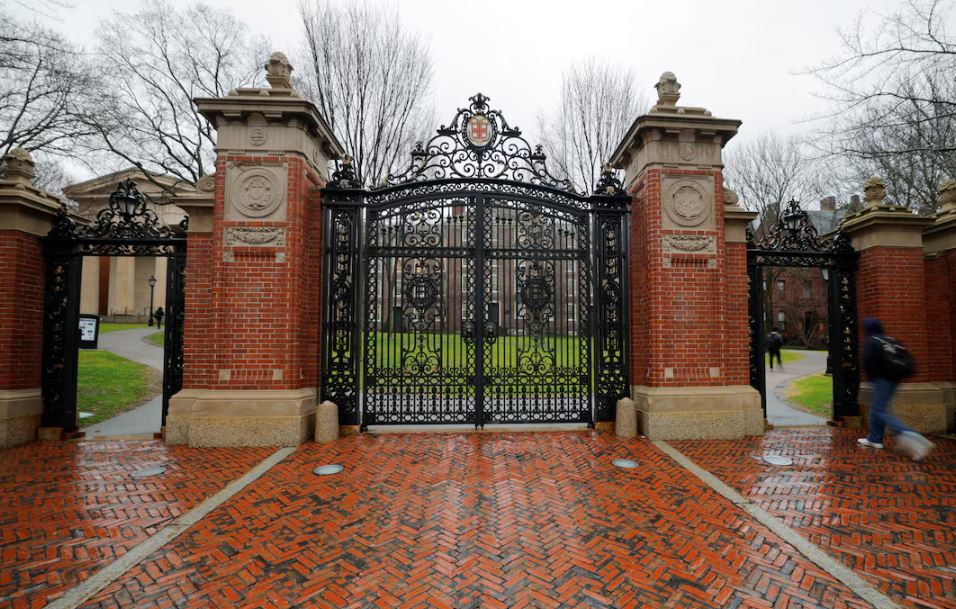 Η ανακοίνωση του Πανεπιστημίου Μπράουν για τις δολοφονίες στις εγκαταστάσεις του