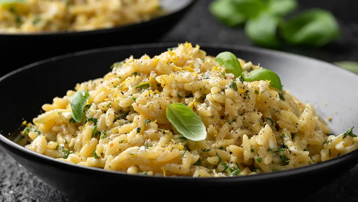 Κριθαρώτο με πράσινα λαχανικά - Γόβα Στιλέτο