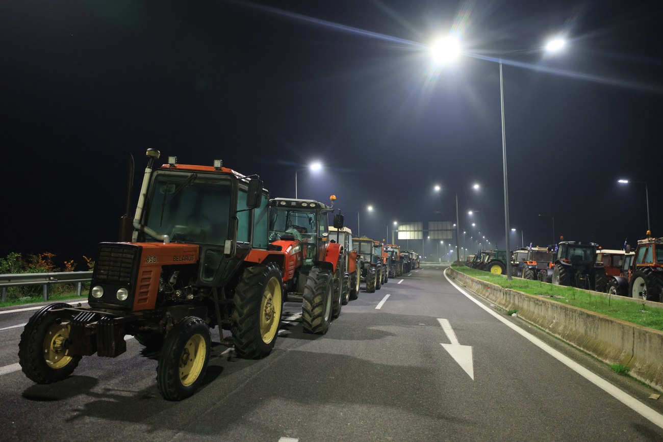 Αγρότες: Η οργή στα μπλόκα μεγαλώνει - «Όχι» στον προσχηματικό διάλογο, κλιμακώνουμε τον αγώνα»