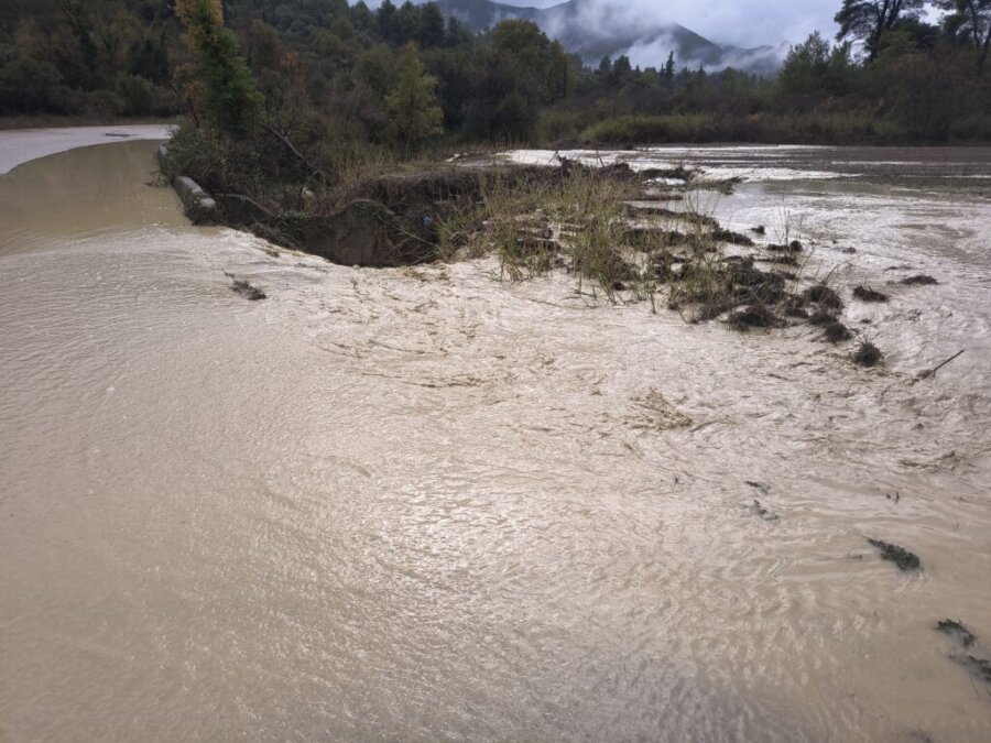Πλημμυρισμένος ποταμός Θεσσαλίας