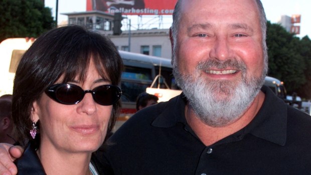 Έρευνες, φήμες και ο τελευταίος άνθρωπος που μίλησε μαζί του: Όλα όσα ξέρουμε έως τώρα για τη δολοφονία του Ρομπ Ράινερ