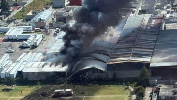 Πτώση αεροπλάνου στο Μεξικό, φόβοι για τουλάχιστον δέκα νεκρούς - Τρομακτικό βίντεο