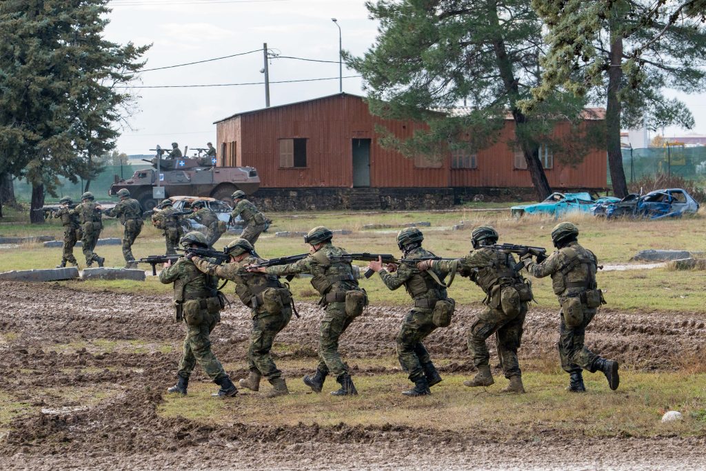 Κατατέθηκε το νομοσχέδιο του Υπουργείου Άμυνας: Νέοι μισθοί, βαθμοί και κρίσεις, αλλαγές σε στρατολογία και εφεδρεία