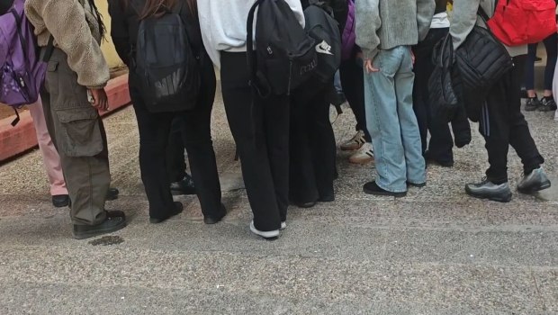 Κυψέλη: Συνελήφθη η 16χρονη που μαχαίρωσε τη συμμαθήτριά της - «Της έκαναν bullying» υποστηρίζει η αδερφή της