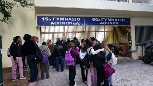 Κυψέλη: Η 16χρονη είχε μαχαιρώσει ξανά συμμαθητές της - Υπό κατάληψη το σχολείο του συνέβη το περιστατικό