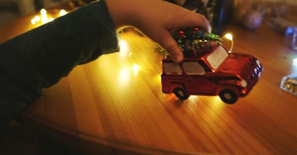 Οι γονείς που δεν παίρνουν δώρα Χριστουγέννων στα παιδιά τους