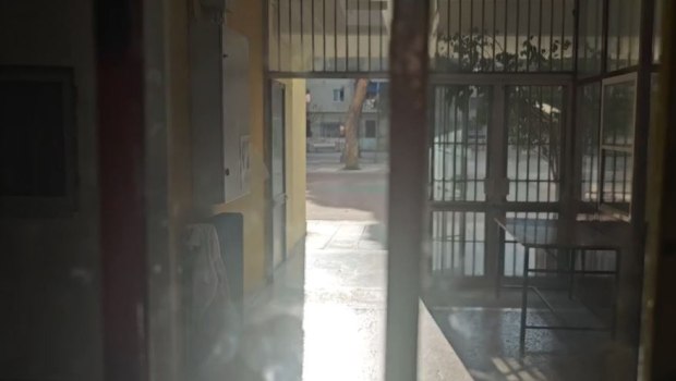 Κυψέλη: Ποινική δίωξη για δύο κακουργήματα σε βάρος της 16χρονης που μαχαίρωσε συμμαθήτριά της