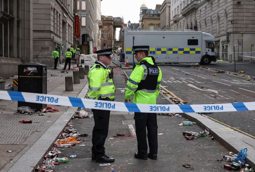 Καταδικάστηκε σε 21 χρόνια φυλάκιση ο δράστης που χτύπησε οπαδούς της Λίβερπουλ με το αυτοκίνητό του (βίντεο)