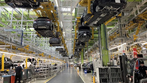 Ήττα Κομισιόν από τα λόμπι: Αυτοκίνητα με βενζίνη και μετά το 2035