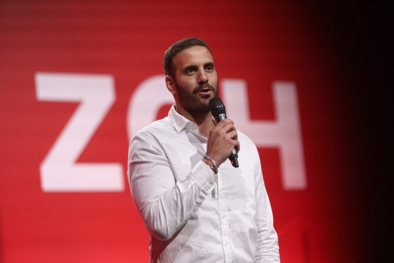 «Είχα λάθος αντίδραση στη δική του πρόκληση» – Η ανάρτηση Παππά για τον ξυλοδαρμό δημοσιογράφου