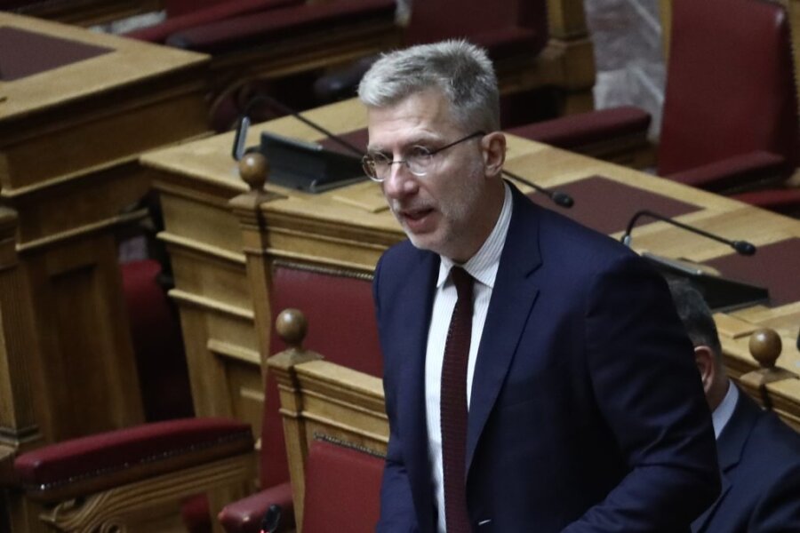 Άκης Σκέρτσος στη Βουλή