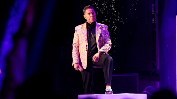 «Οργανωμένο σχέδιο εκβίασης» - Ο Γιώργος Μαζωνάκης απαντάει στις κατηγορίες για κακοποίηση