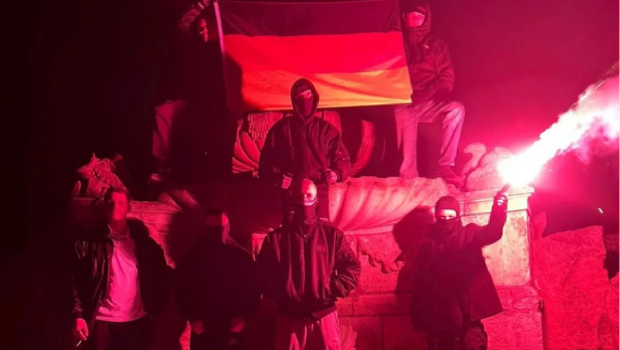 «Τελευταίο Κύμα 'Αμυνας»: Βαριές κατηγορίες σε νεοναζιστική οργάνωση για τρομοκρατία στη Γερμανία