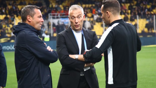 Οι γιορτές «στρεσάρουν» την καρδιά: Η επικίνδυνη έξαρση