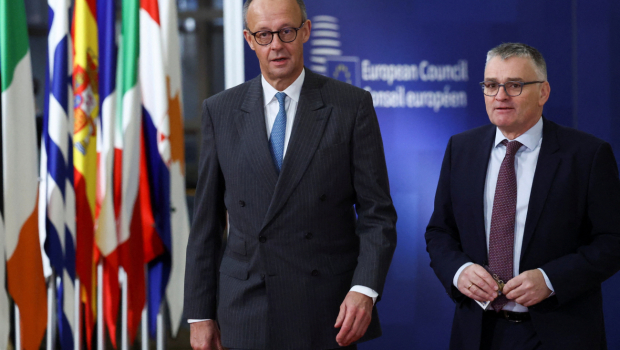 Μερτς: Σκοπεύει να επιτρέψει τη διάθεση ρωσικών κεφαλαίων που είναι παγωμένα στη Γερμανία