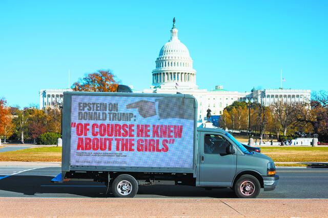 Οδηγός φορτηγού με μήνυμα