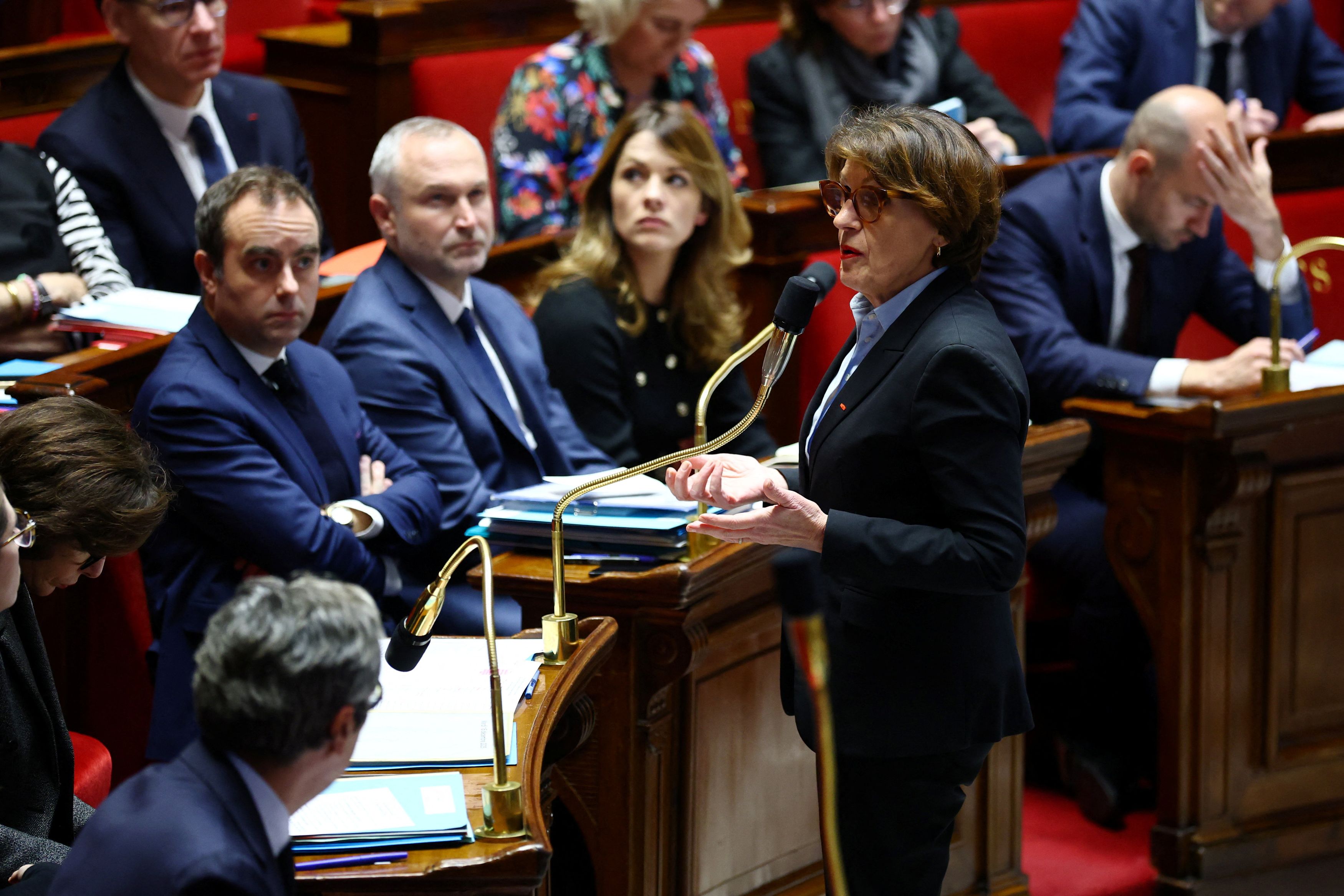 Αδιέξοδο στο γαλλικό κοινοβούλιο - Η Γαλλία χάνει την προθεσμία για τον προϋπολογισμό του 2026