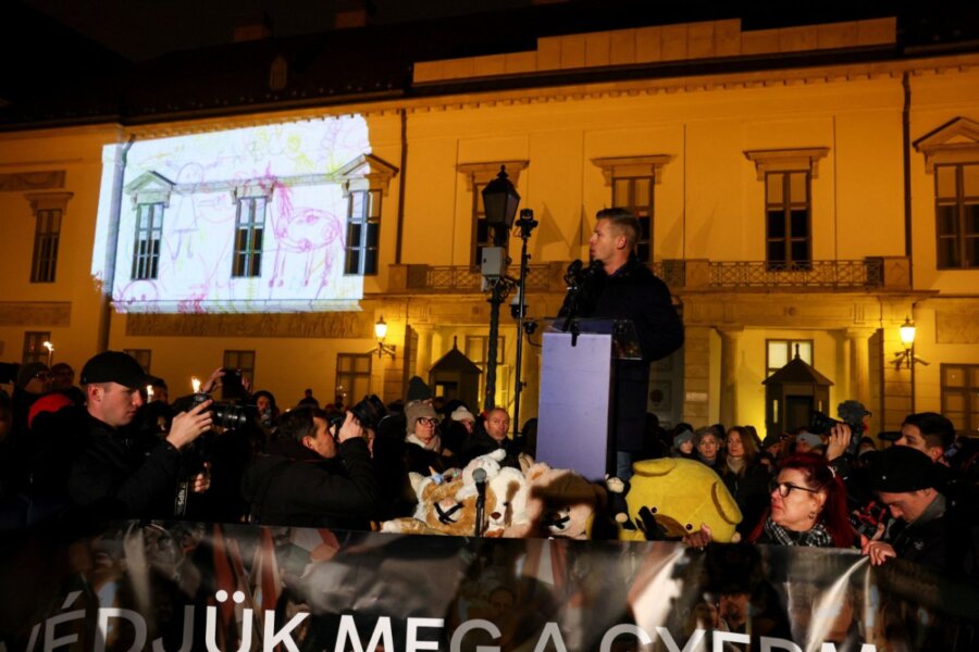 Διαφθορά και δημοκρατική διολίσθηση - Η λαϊκή οργή φουντώνει σε Ανατολική και Κεντρική Ευρώπη