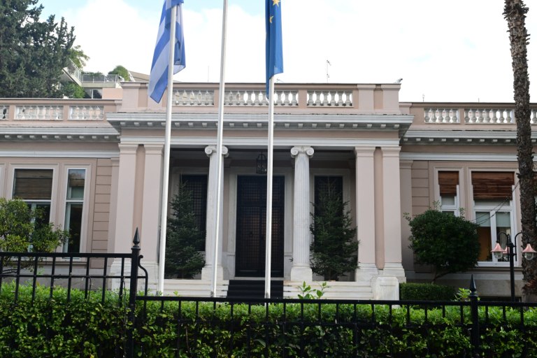 Μίνι ανασχηματισμός στους γενικούς γραμματείς λόγω εκλογών